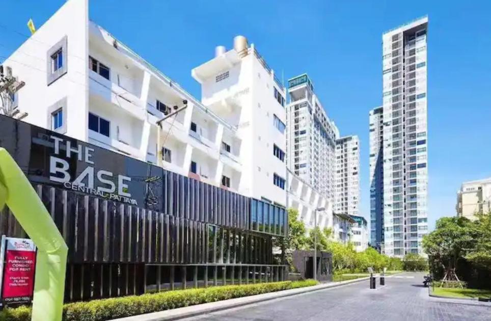 The Base Quiet King-bed With Infinity Pool & Free Netflix! Pattaya
