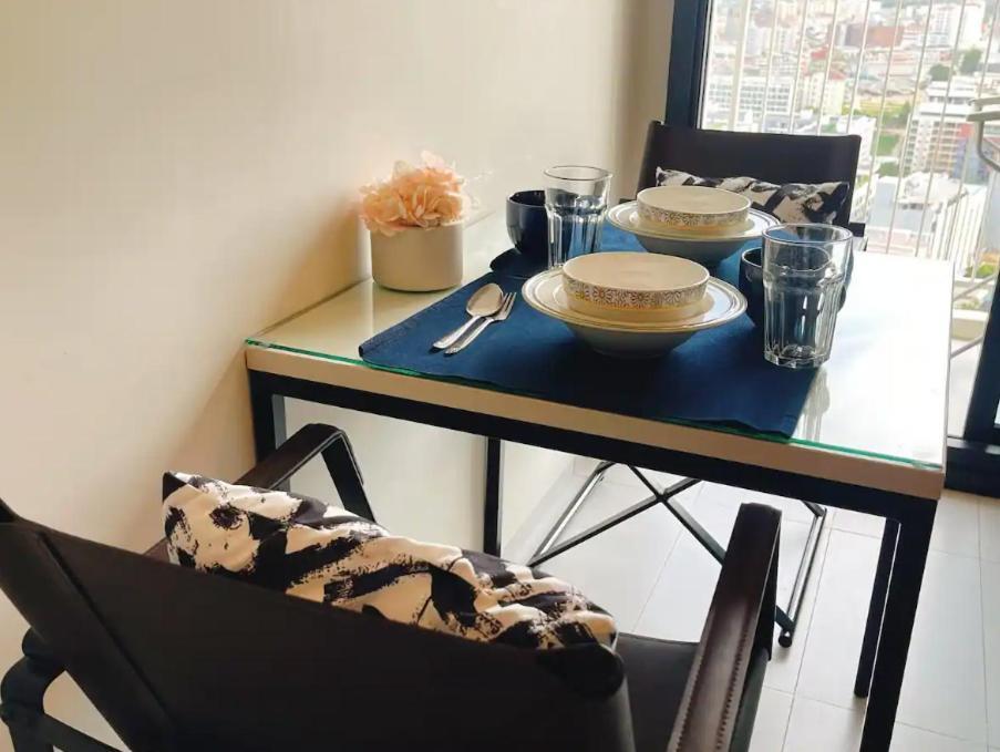 Apartemen The Base Quiet King-bed With Infinity Pool & Free Netflix!