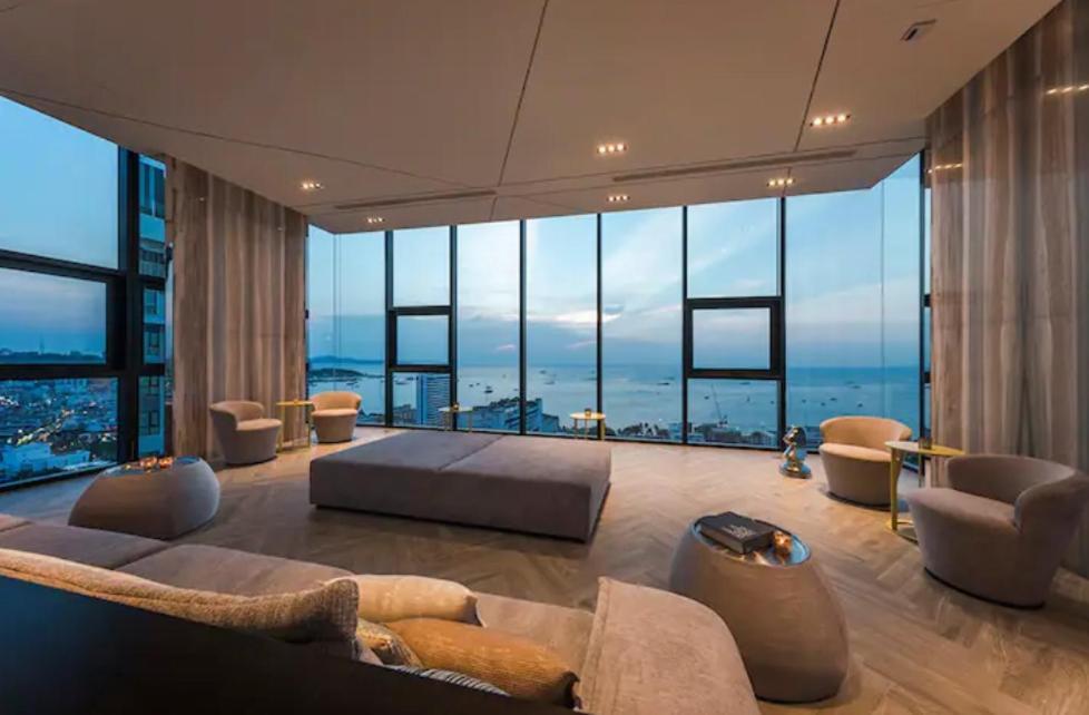 The Base Quiet King-bed With Infinity Pool & Free Netflix! Apartemen Pattaya