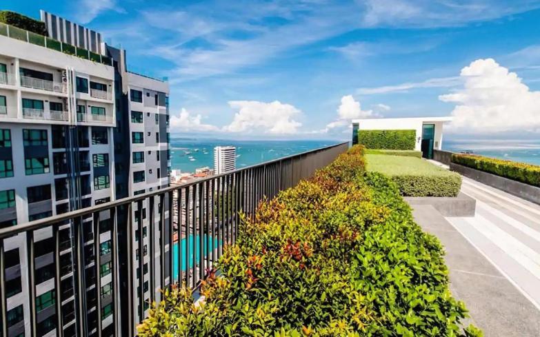 The Base Quiet King-bed With Infinity Pool & Free Netflix! Apartemen *